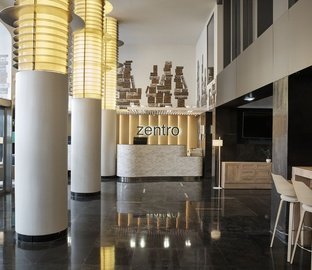Recepción  Vincci Zaragoza Zentro Zaragoza