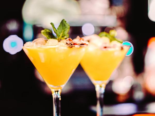 Bar Lounge Vincci Zaragoza Zentro 4* Bar Lounge Vincci Zaragoza Zentro 4*