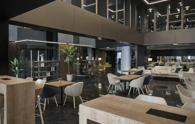 Hall / Cafetería / Restaurante Vincci Zaragoza Zentro 4* Hall / Cafetería / Restaurante Vincci Zaragoza Zentro 4*