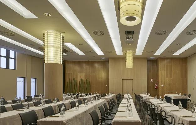 Saal 123 Vincci Zaragoza Zentro 4* Saragossa Saal 123 Vincci Zaragoza Zentro 4* Saragossa